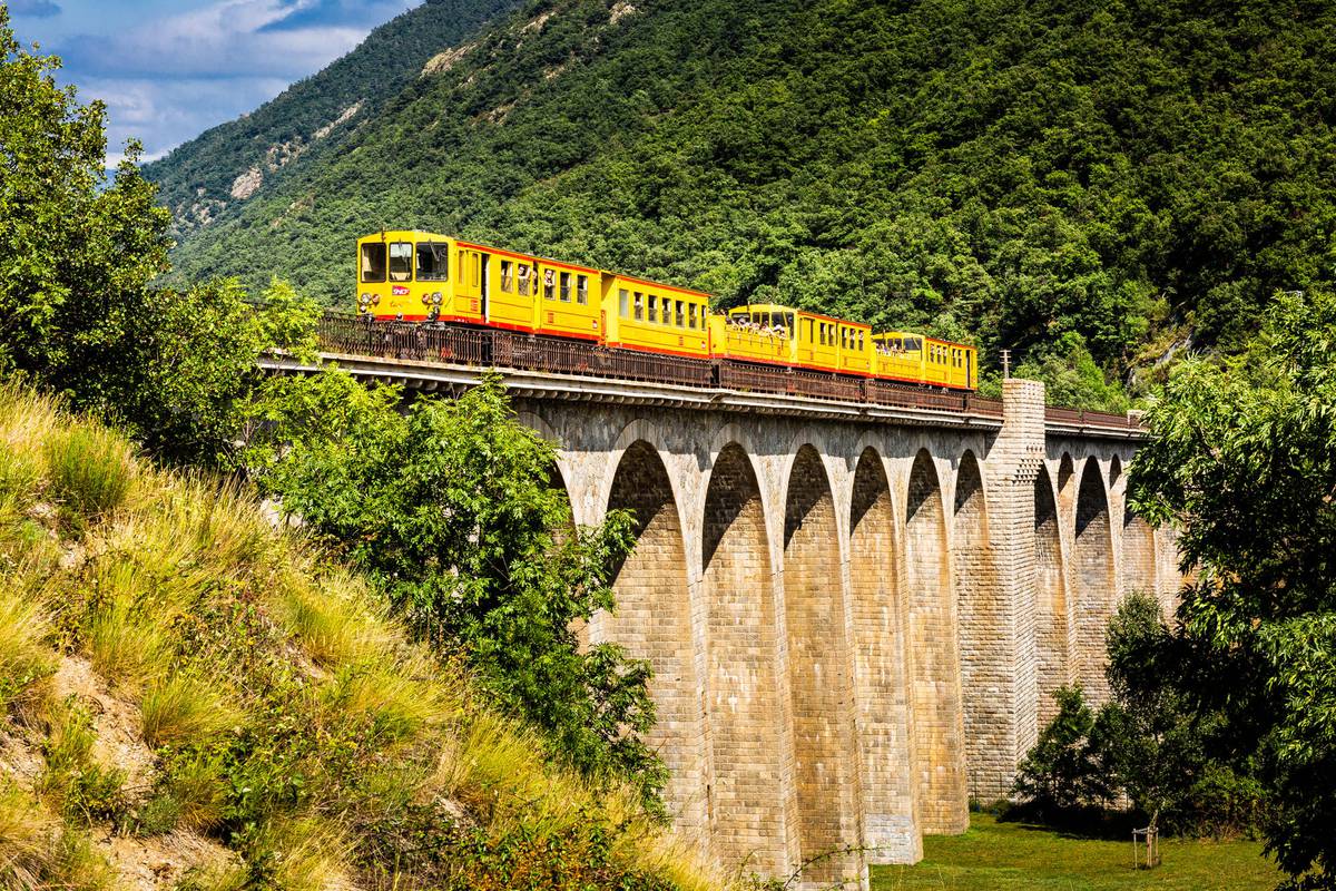 La Petit Train Jaune