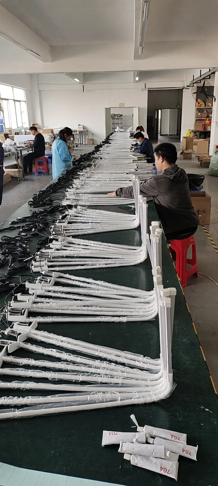 LED clip light with long arm, 60 cm