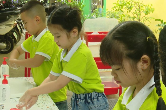Hà Nội phòng, chống dịch bệnh tay chân miệng trong trường học - Đài Phát thanh và truyền hình Hà Nội