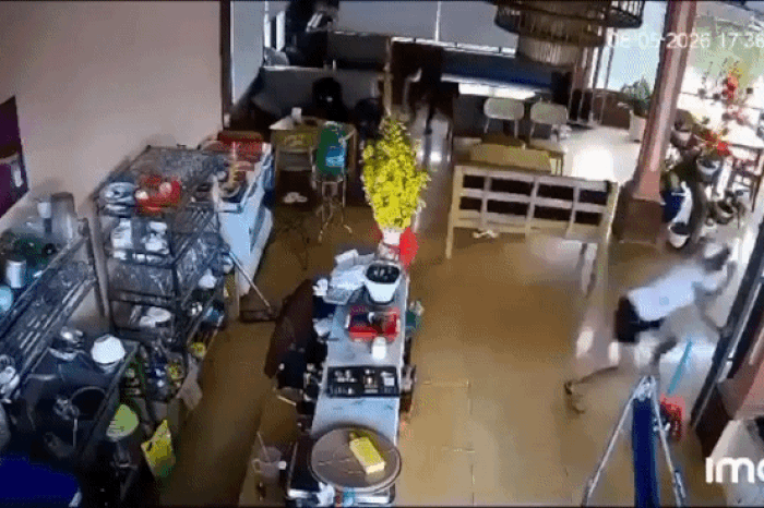 Khởi tố 12 học sinh lao vào quán cà phê tấn công 1 người tử vong - Báo Tiền Phong