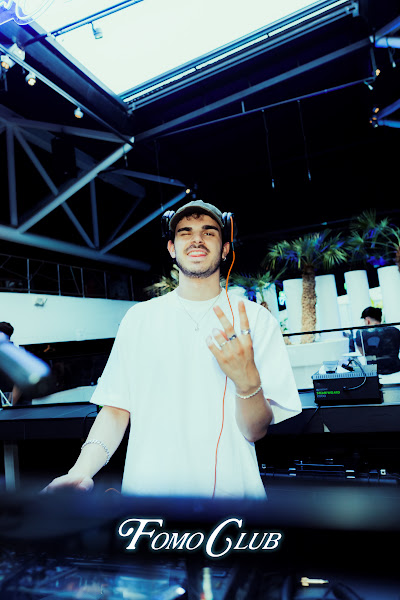 FOMO Club (37).jpg