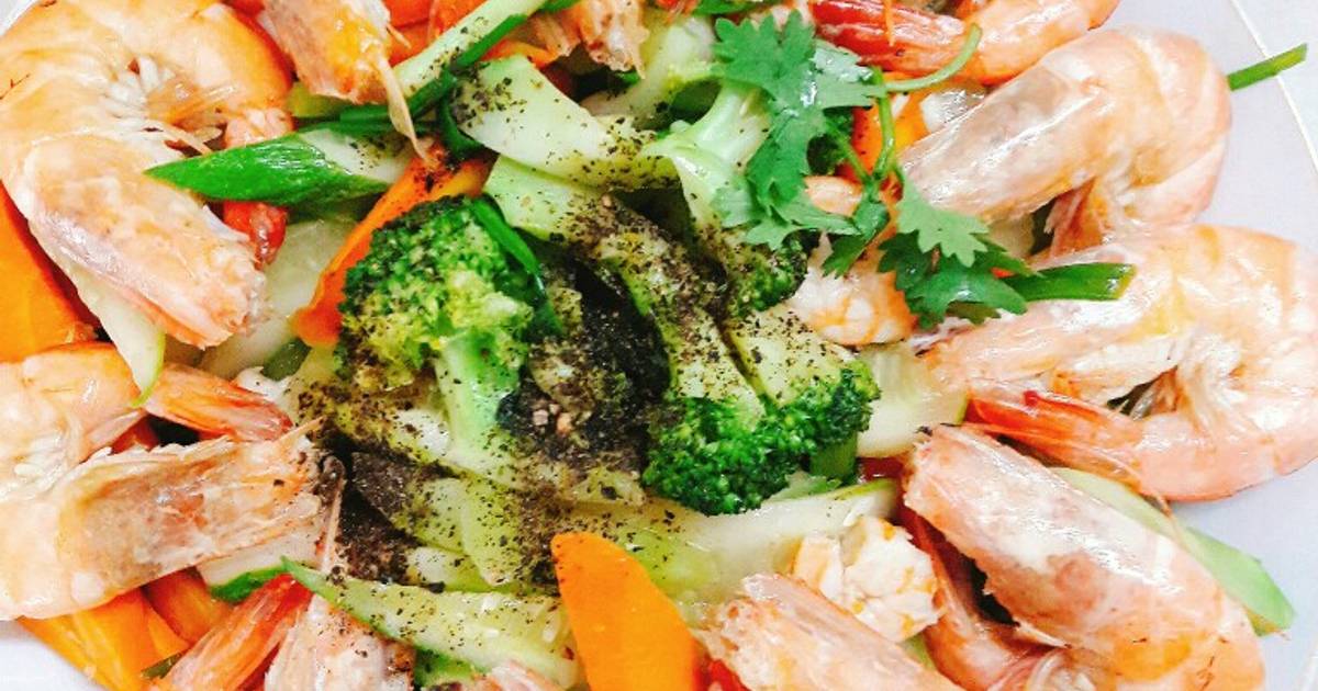 Tôm xào rau củ