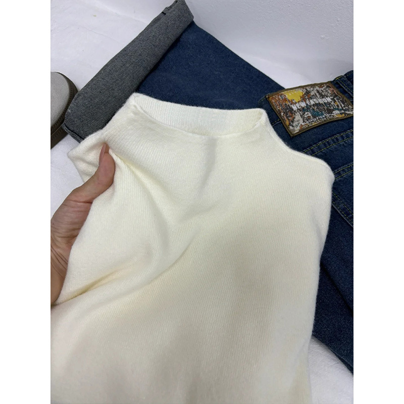 Women's knit sweater with small stand-up collar