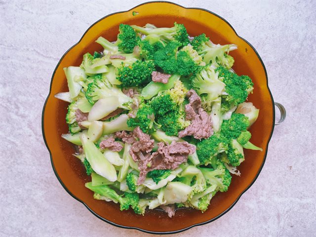 Bông Cải Xanh Xào Thịt Bò Tại Nhà