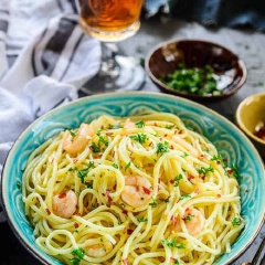 Dọn món ăn ra đĩa và thưởng thức ngay nào!