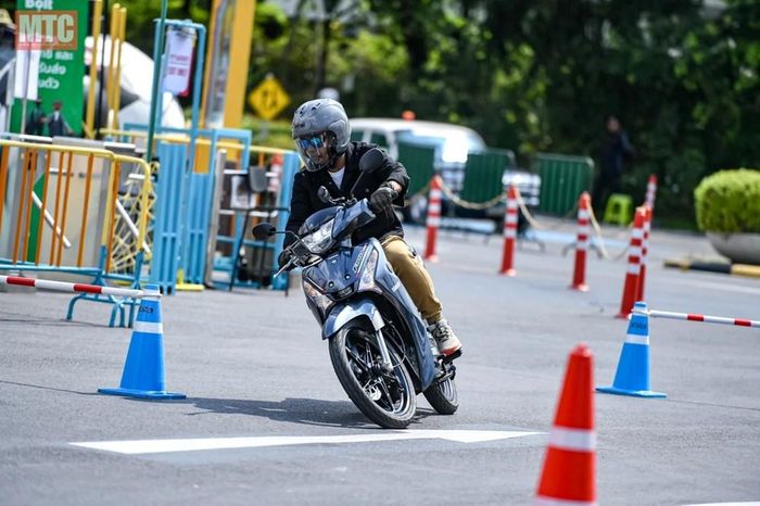 Yamaha Finn 2026 ra mắt: Xe số mới nhiều công nghệ, sẵn sàng cạnh tranh Honda Wave - Báo Văn hóa