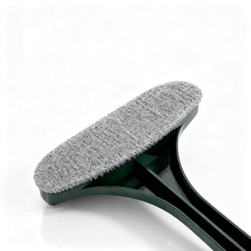 Double-sided insect screen cleaning brush
