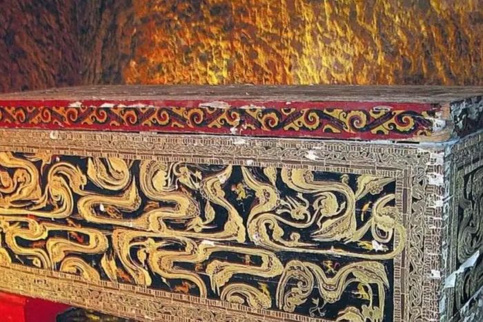 Ngôi mộ nhỏ của thường dân chứa 18 bảo vật hoàng gia gây chấn động - Báo Tri thức &amp; Cuộc sống