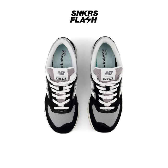 NEW BALANCE 574 BLACK WHITE - Size 44.5