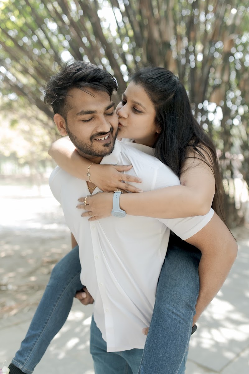 Anchal × Abishek — frame 32