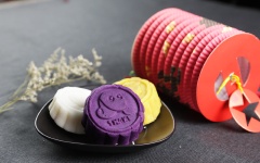Bánh Trung Thu khoai lang rất hợp cho bé nhà bạn đấy nhé. Bạn có thể sử dụng nhiều hình khuôn ngộ nghĩnh khác nhau nhé!