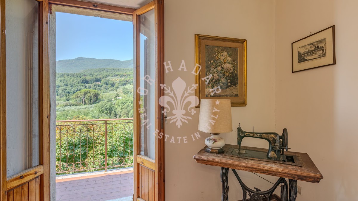 המרפסת על הגבעה (Il Balcone in Collina) — 8