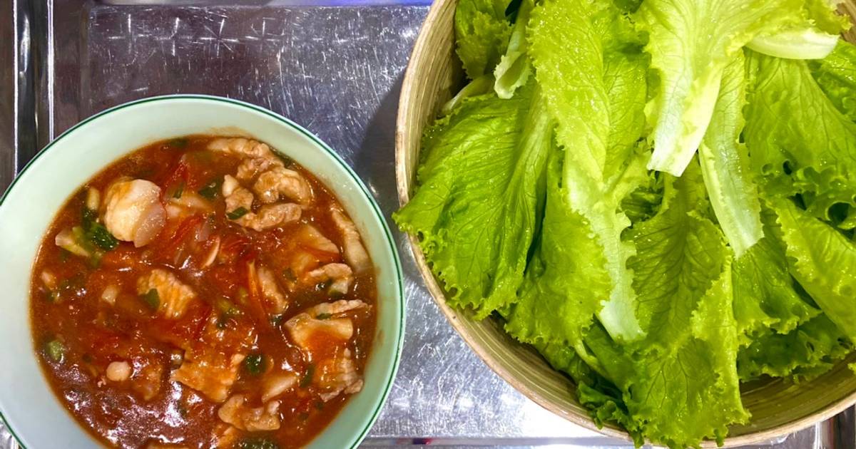 Rau sống chấm thịt sốt cà chua siêu nhanh gọn