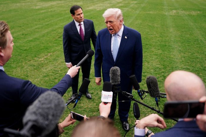 Mỹ hoãn tấn công Iran, chuyên gia giải mã nước cờ ông Trump - Tạp chí Tri thức