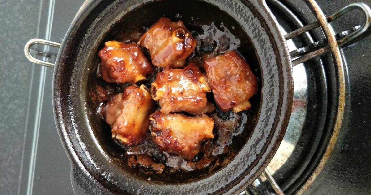 Sườn om nước dừa cho bé