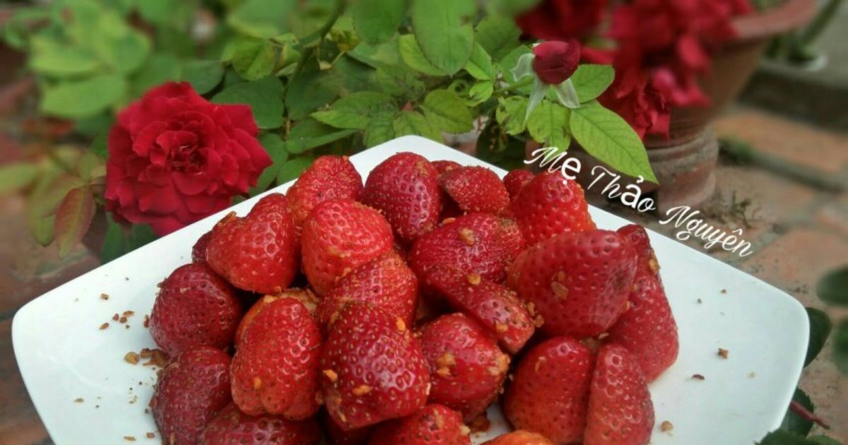 Dâu Tây Lắc Muối Tôm Tây Ninh