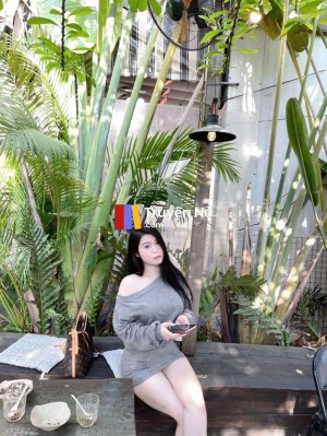 Khi Một Cô Gái Đứng Trước Ngã Rẽ