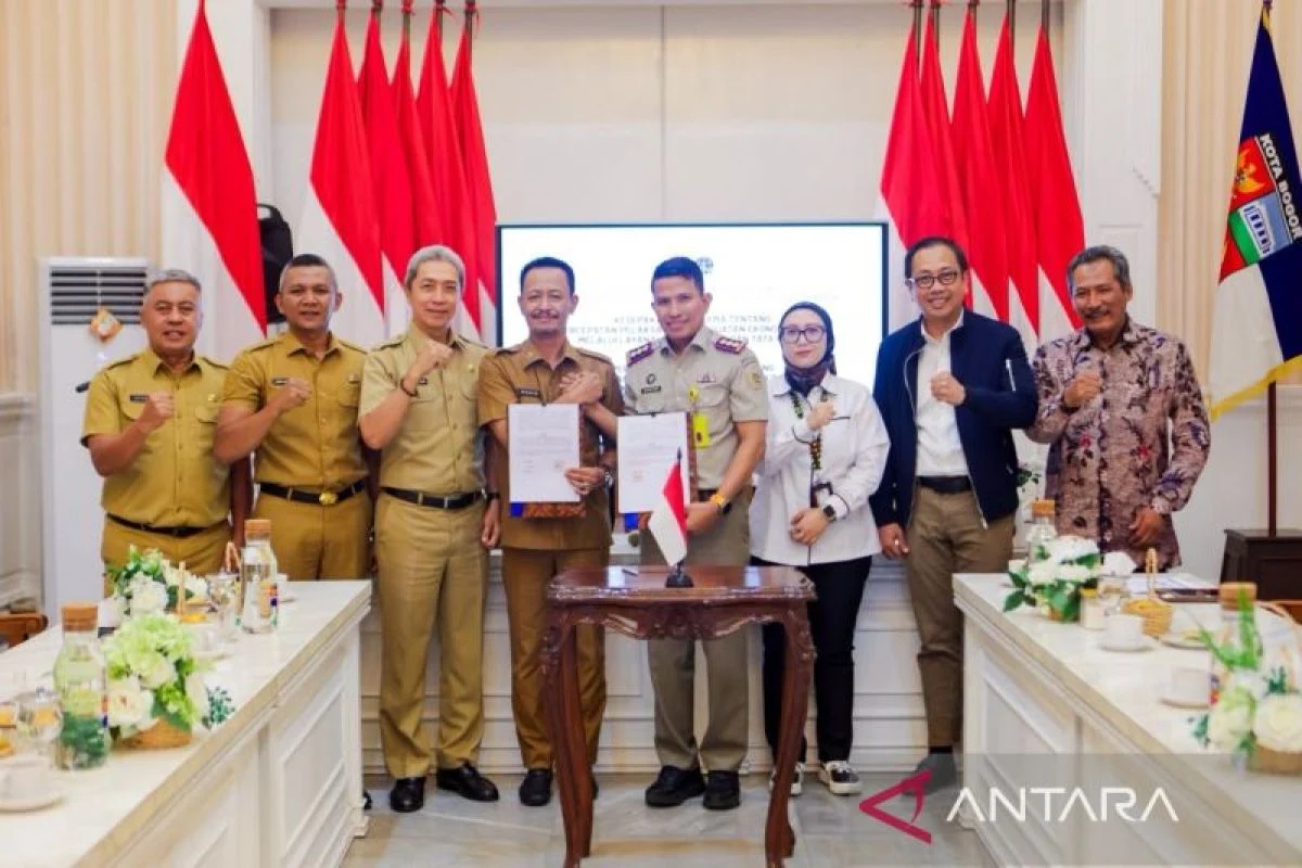 Wali Kota Bogor Dedie Rachim saat memberikan keterangan terkait integrasi data pertanahan di Bogor.