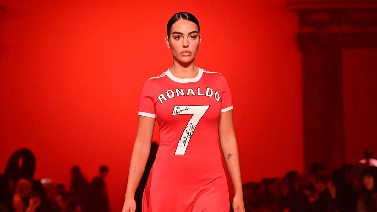 Cristiano Ronaldo dan Georgina Rodriguez memamerkan cincin pernikahan mereka dalam unggahan media sosial.