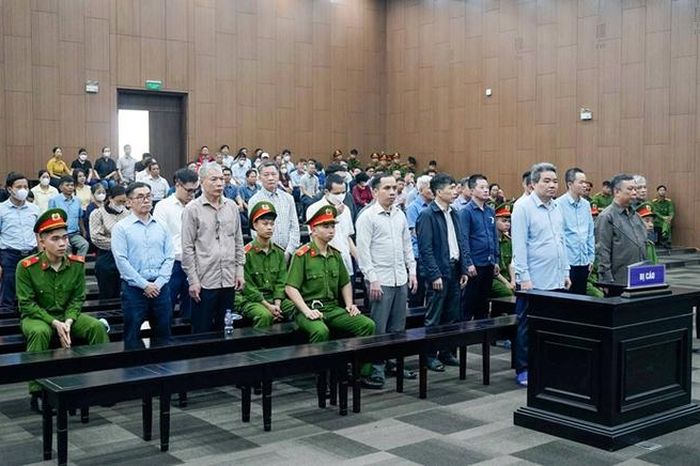 Xét xử cựu Thứ trưởng Bộ NN&amp;PTNT Hoàng Văn Thắng - Đài Phát thanh và truyền hình Hà Nội