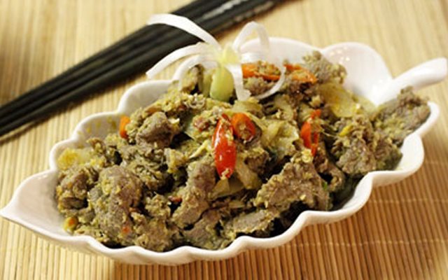 Thịt Bò Xào Hành Tây