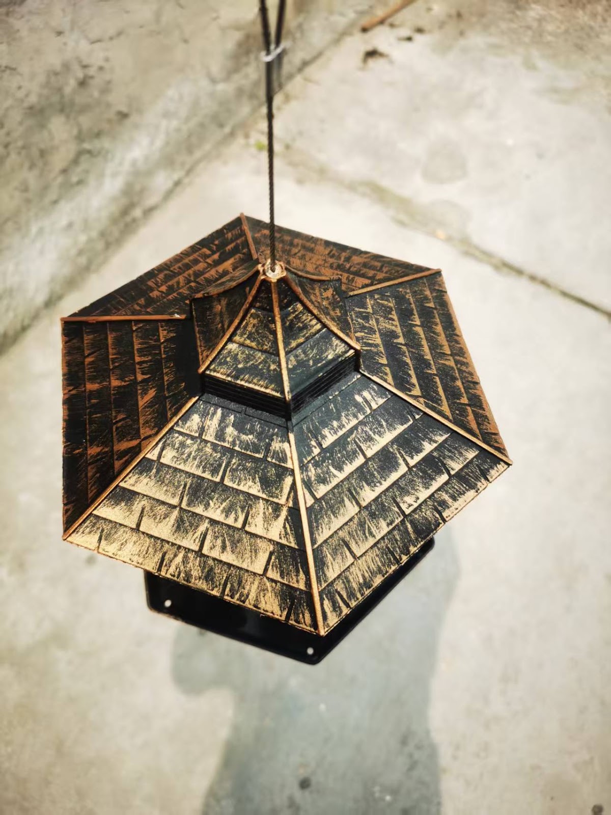 Hanging Metal Bird Feeder Station