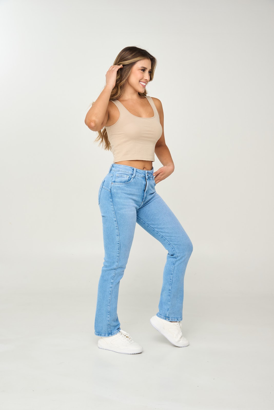 Jean straight boot tiro medio en denim stretch, color zul claro - Vista 4