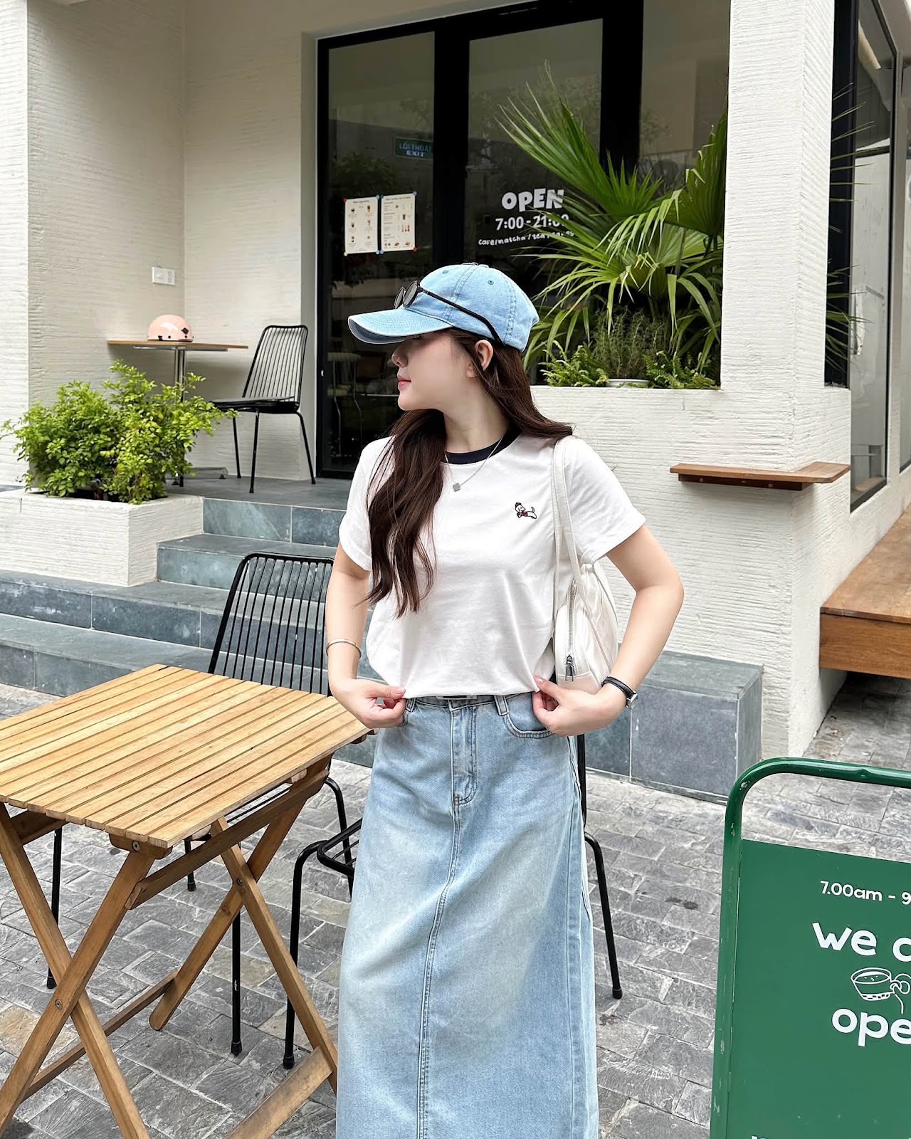 Chân váy jean trơn thêu ngựa túi sau XONXEN SHOP 6212