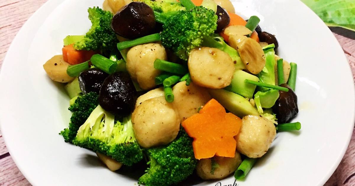 Bông Cải Xanh Xào Cá Viên+Nấm Đông Cô