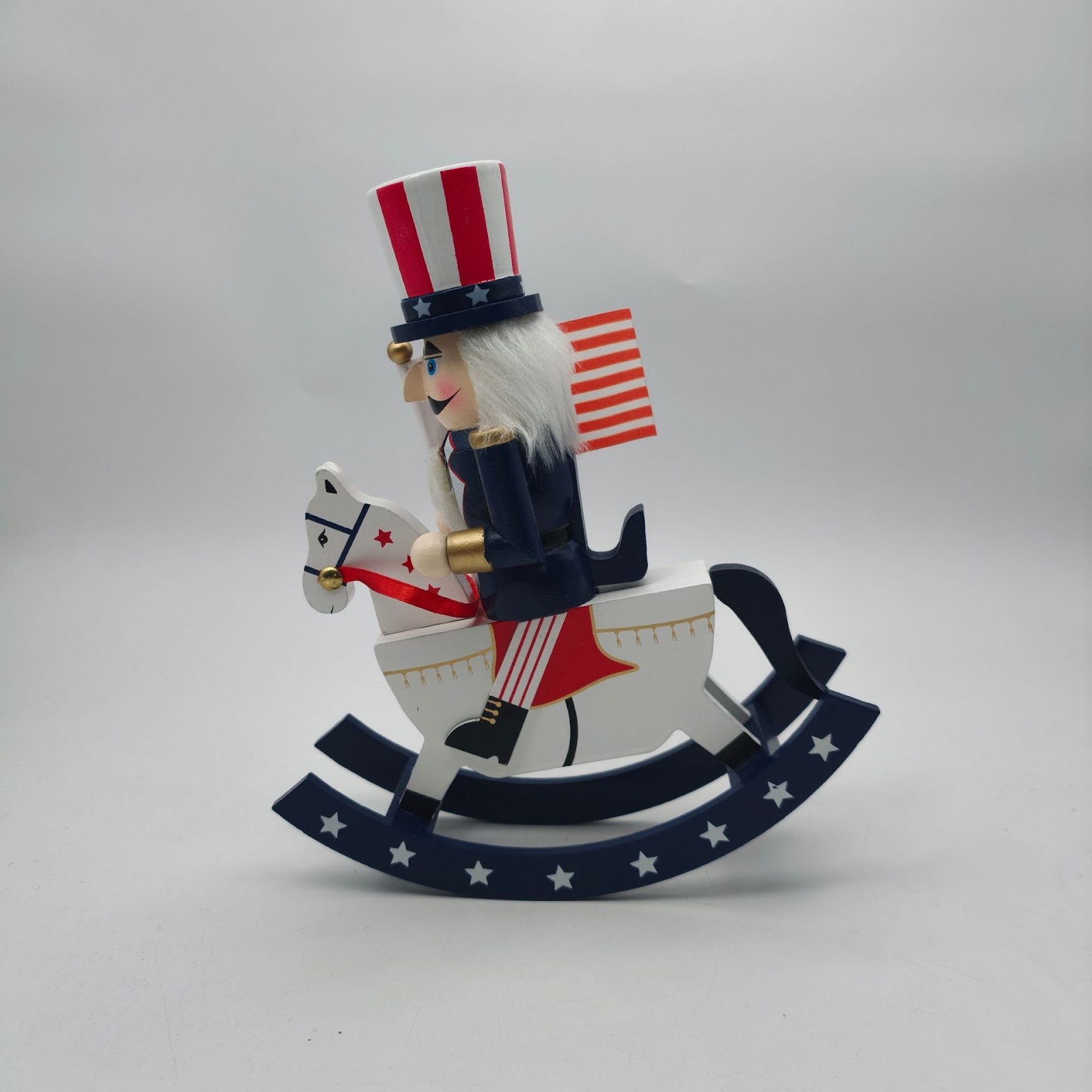 Nussknacker-Figur auf Schaukelpferd, 26 cm