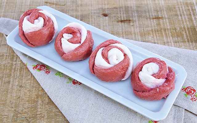 Bánh Bao Hình Hoa Hồng
