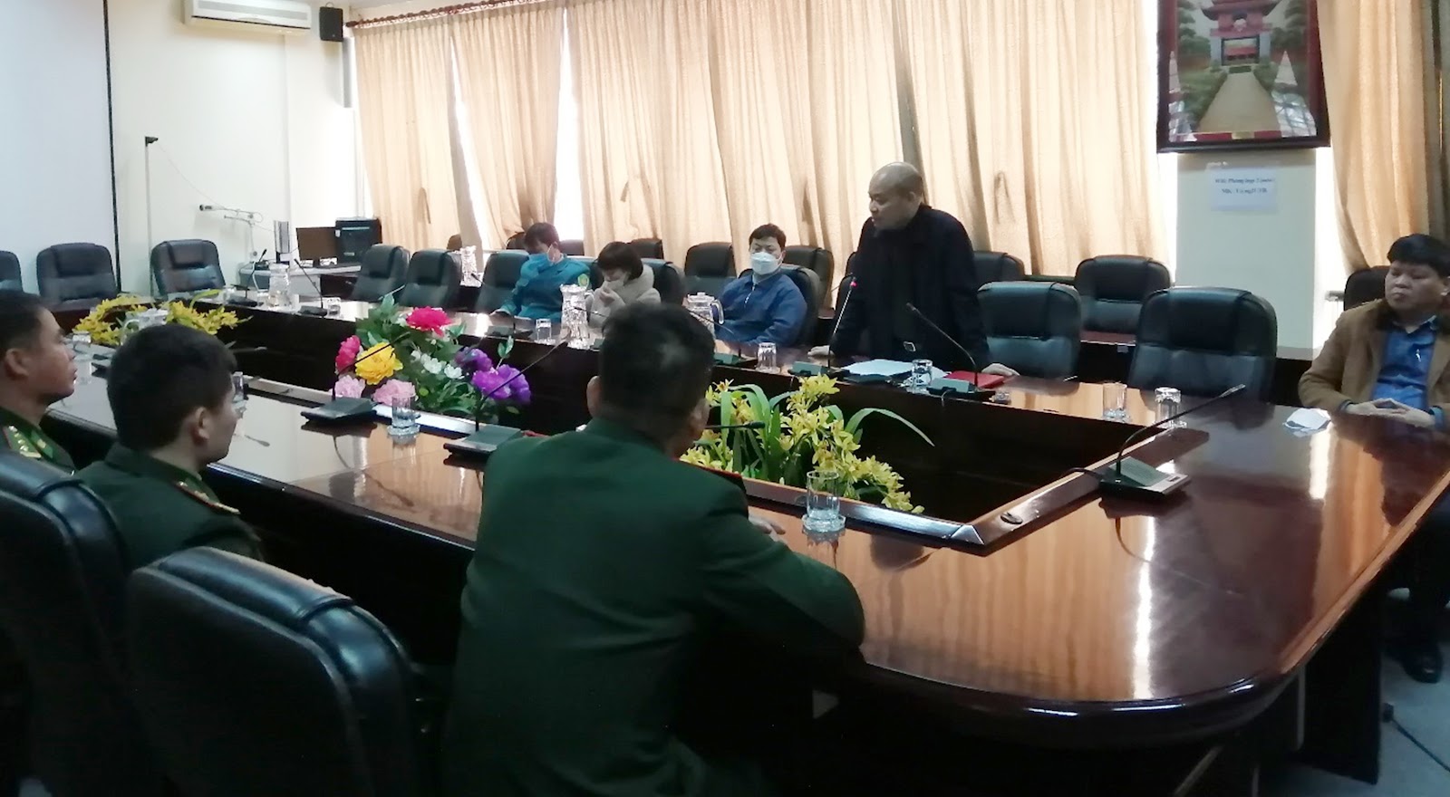Tọa đàm chào mừng kỷ niệm 77 năm ngày thành lập Quân đội nhân dân Việt Nam và ngày Quốc phòng toàn dân (22/12/1944 - 22/12/2021) tại Trường Đại học Tây Bắc