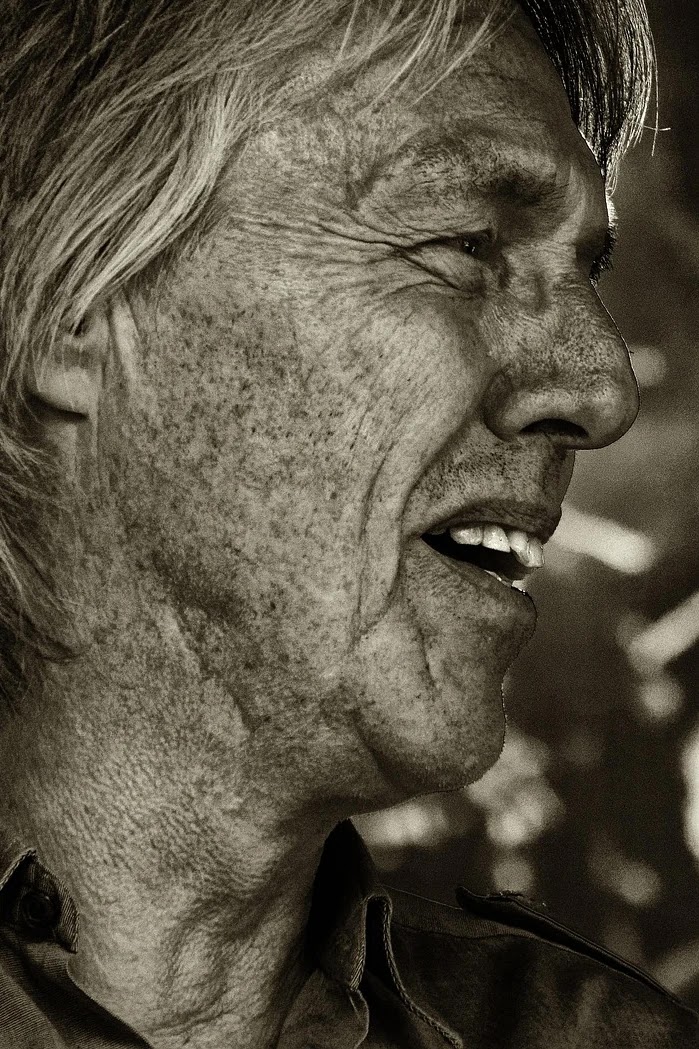 GPT와 BERT, 두 AI 언어 모델의 구조와 기능 차이