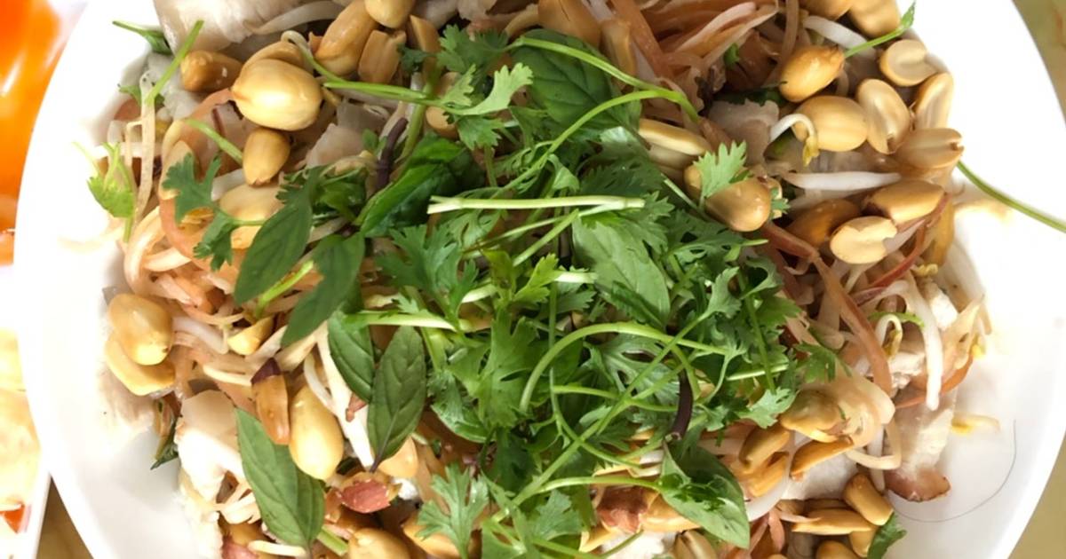 Nộm hoa chuối má lợn