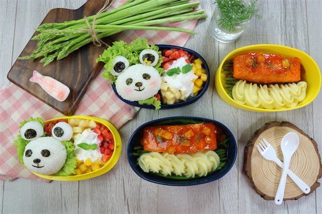 Bento Cá Hồi Xốt Xoài Chua Ngọt
