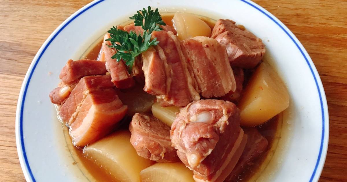 Thịt Kho Củ Cải Trắng