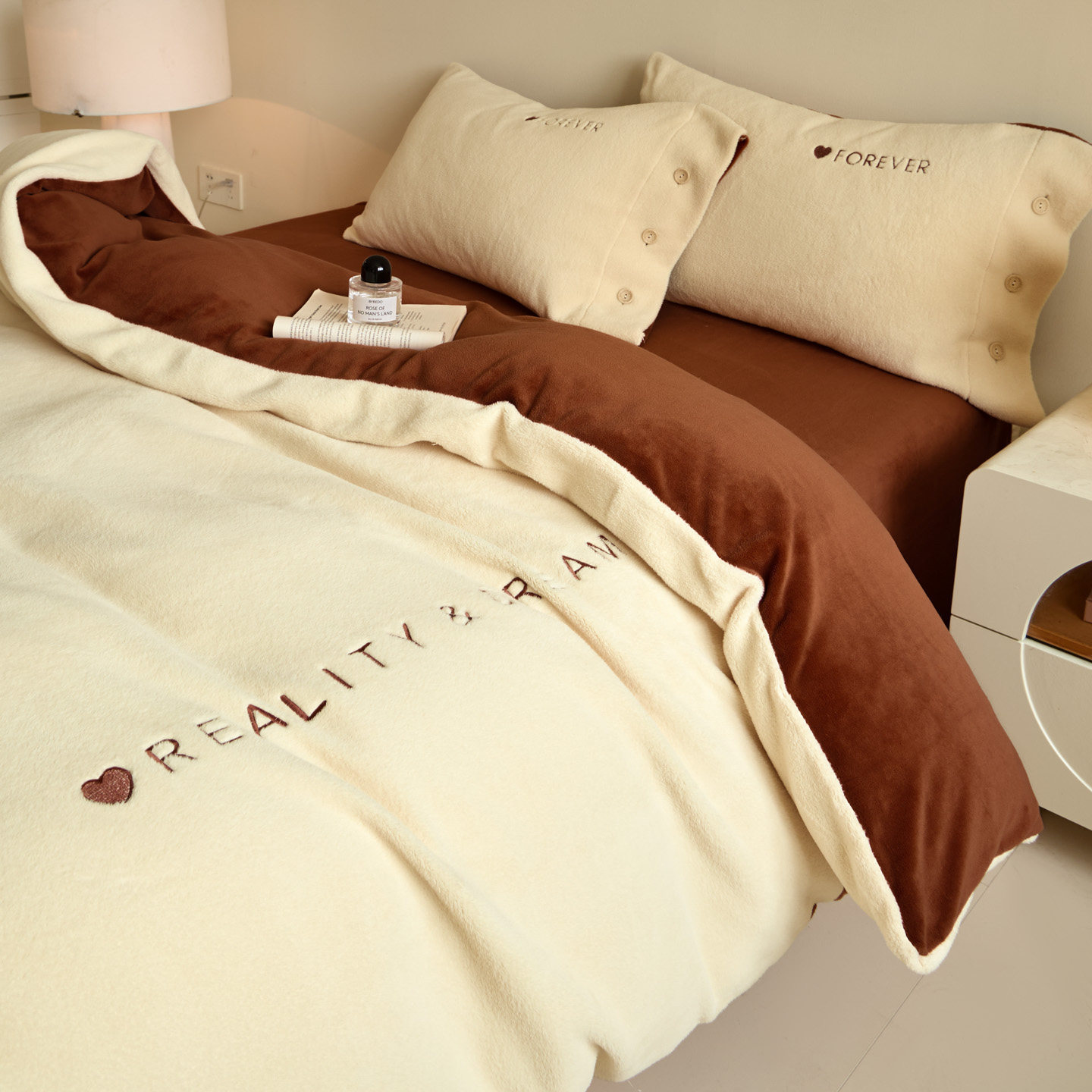 Polyester Fleece Bedding Set, Embroidered, Warm, for Winter