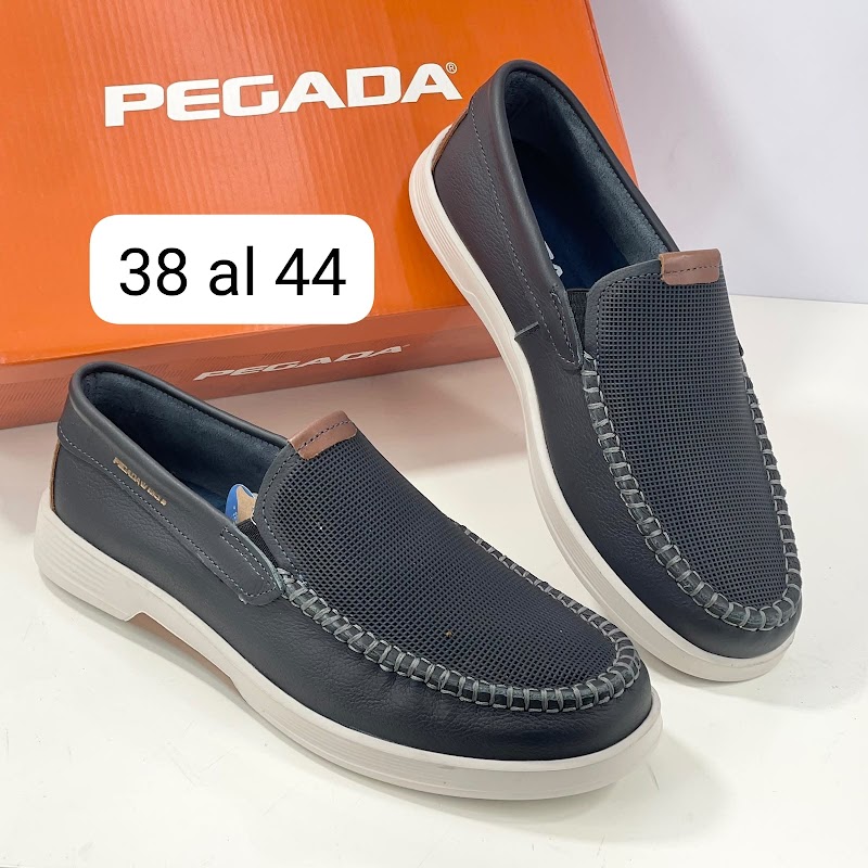 Mocasín slip-on de cuero con perforado · foto 2
