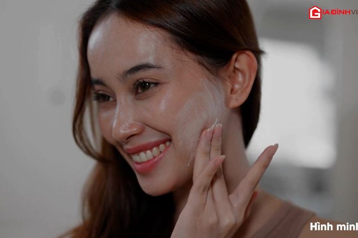 Vì sao nên bôi kem chống nắng khi ra ngoài? - Chuyên trang Tiêu Dùng - Tạp chí Gia Đình Việt Nam