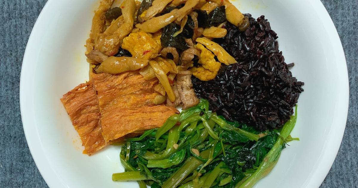 Cơm chay gạo lứt: Giảm cân healthy + eatclean