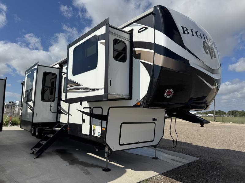2021 Heartland RV Bighorn 3950FL