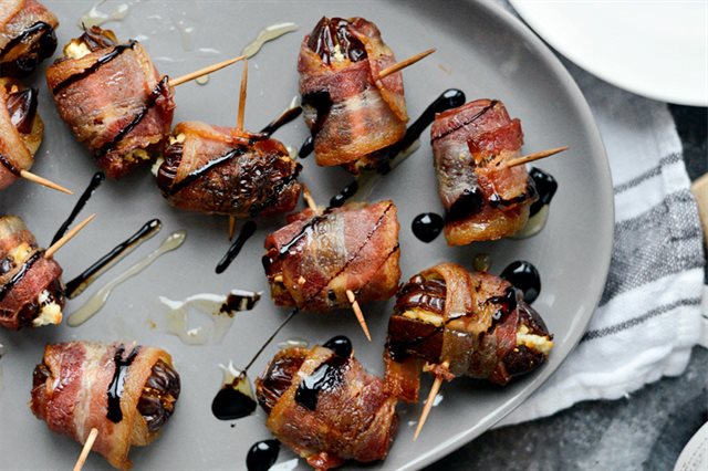 Ba Chỉ Cuộn Táo Phô Mai Nướng