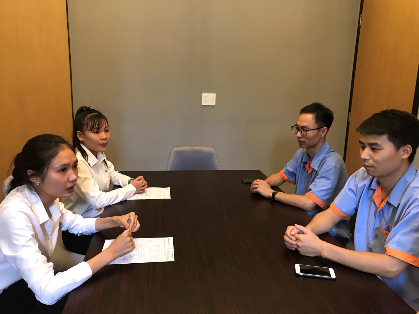 Sinh viên tham quan thực tế tại HUAFU Việt Nam và được tuyển dụng trực tiếp