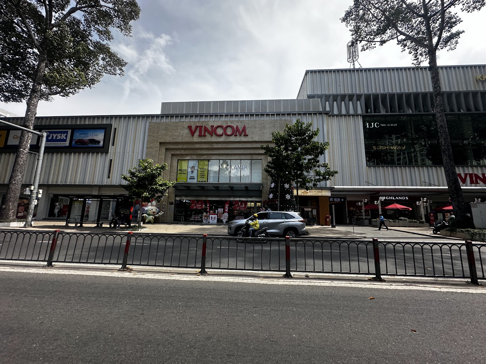 Buffet Poseidon Vincom Plaza 3/2 Quận 10