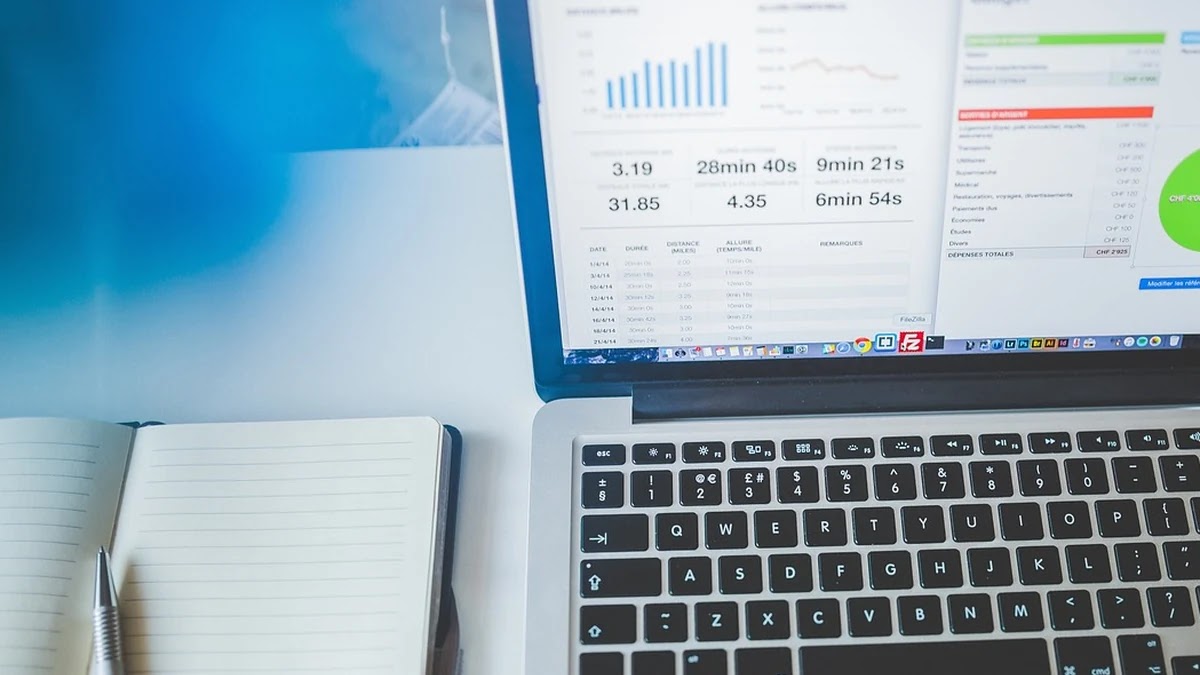 AI 개발자 취업 준비 단계별 로드맵과 실무 역량 키우기 방법