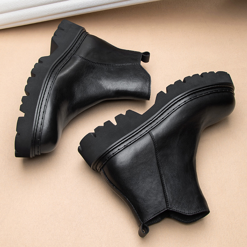 Men's Chelsea boots made of bovine leather, with zipper
