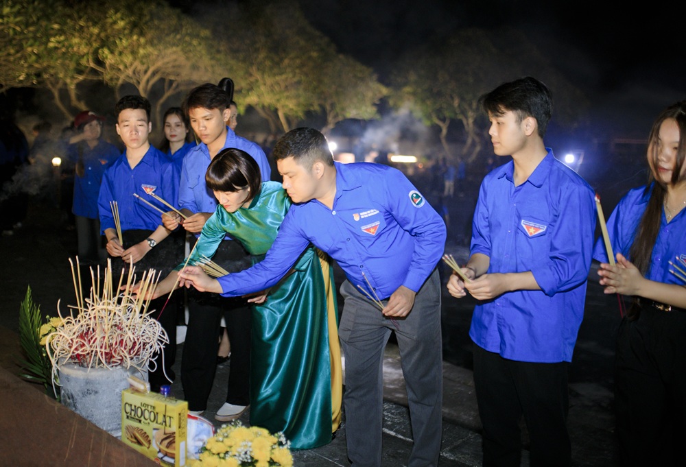 Tuổi trẻ Trường Đại học Tây Bắc triển khai nhiều hoạt động ý nghĩa nhân dịp Kỷ niệm 78 năm ngày Thương binh - Liệt sĩ (27/7/1947 - 27/7/2025)