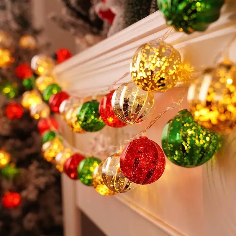 LED string lights with galvanized balls and stars