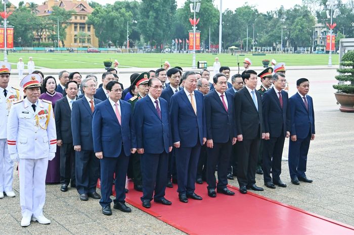 Đời đời nhớ ơn Chủ tịch Hồ Chí Minh vĩ đại - Đài Phát thanh và truyền hình Hà Nội