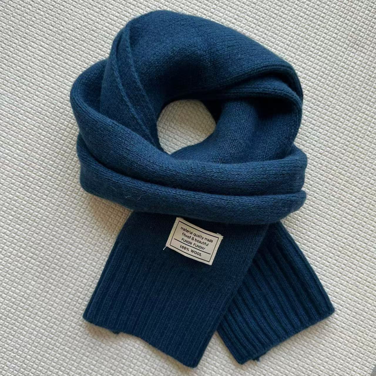 Scarf made from 100% pure wool